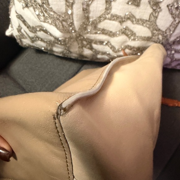 Marni
MUSEO SOFT SMALL BAG IN GREY-GREEN AND BEIGE LEATHER Tote - Picture 11 of 14